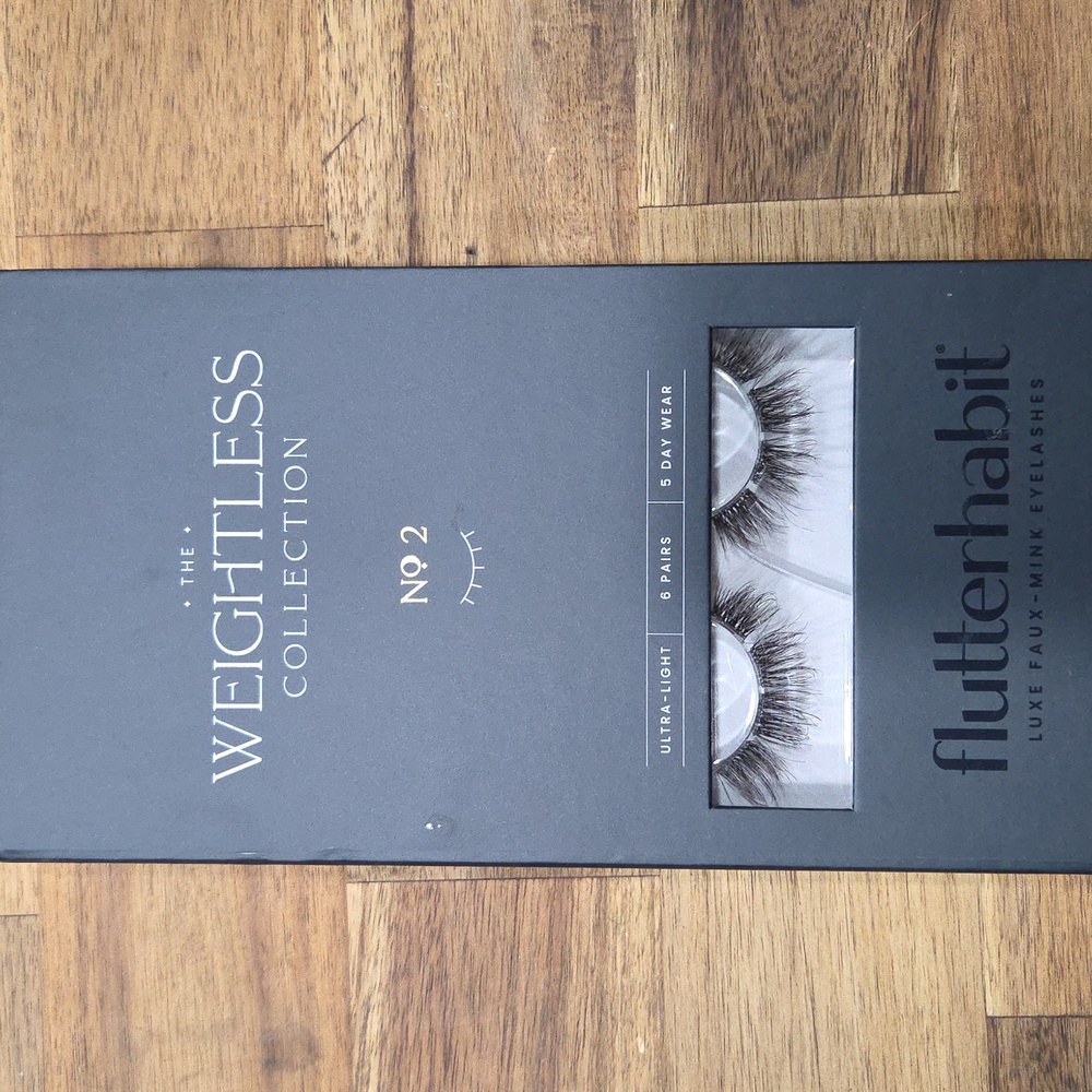 FLUTTERHABIT Weightless Black NIB 7 Sets